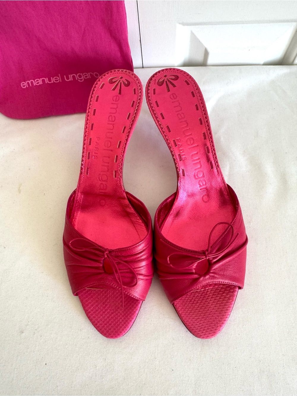 EMANUEL UNGARO Fuchsia Leather Mules 8.5 EUC